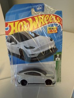 TESLA MODEL Y HOT WHEELS (WHITE)