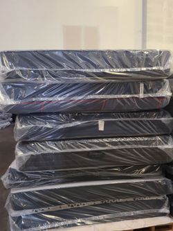 King size mattress special Beautyrest Sealy Serta Tempur-Pedic Bob-O-Pedic