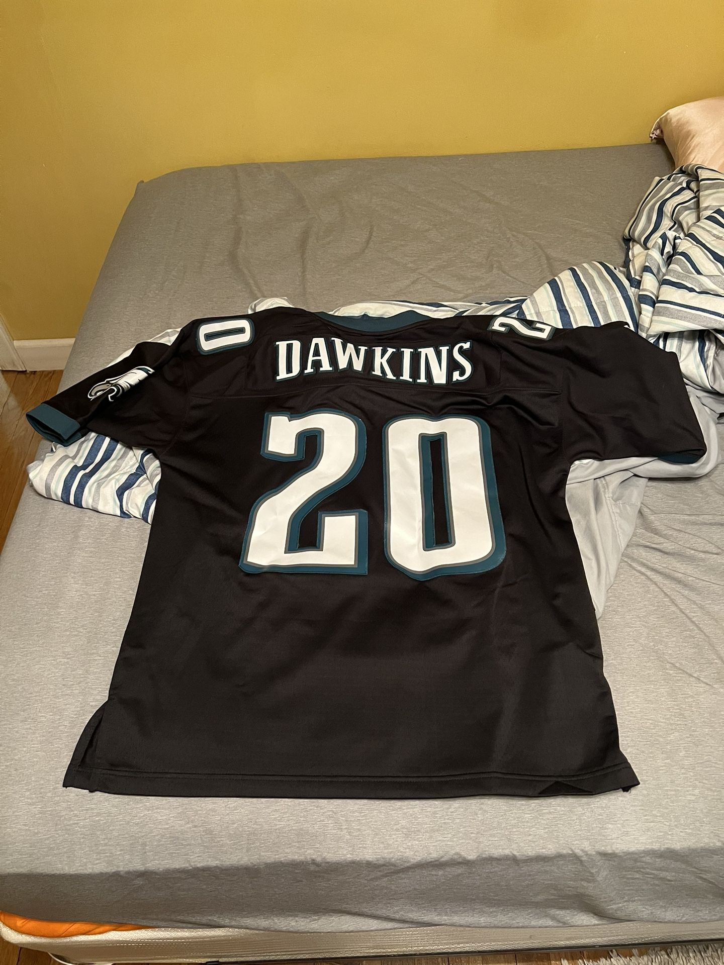 Authentic Brian Dawkins Jersey sz 52 (XL)!! for Sale in Cherry Hill, NJ -  OfferUp