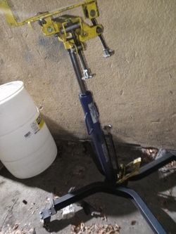 1/2 ton Transmission Jack