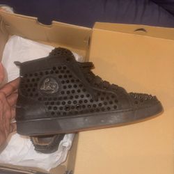 Red Bottoms Louis Vuitton