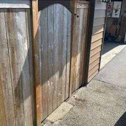 Cedar Fencing 