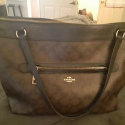 Authentic Coach - Leather Tote