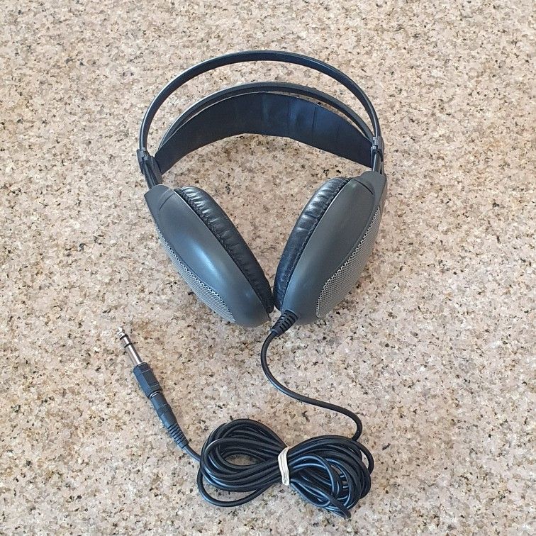 AKG K-66 Pro Closed-Back Stereo Recording Studio Headphones Padded Over Ear