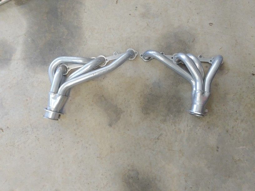 Set Of. New Small Block Chevy Headers