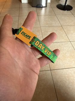 Escape 2day vip ticket