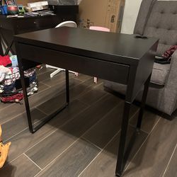 IKEA Micke Desk