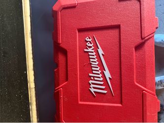 Milwaukee FORCE LOGIC M12 Press Tool kit