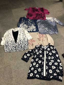 Bundle Of 1x  Clothes 