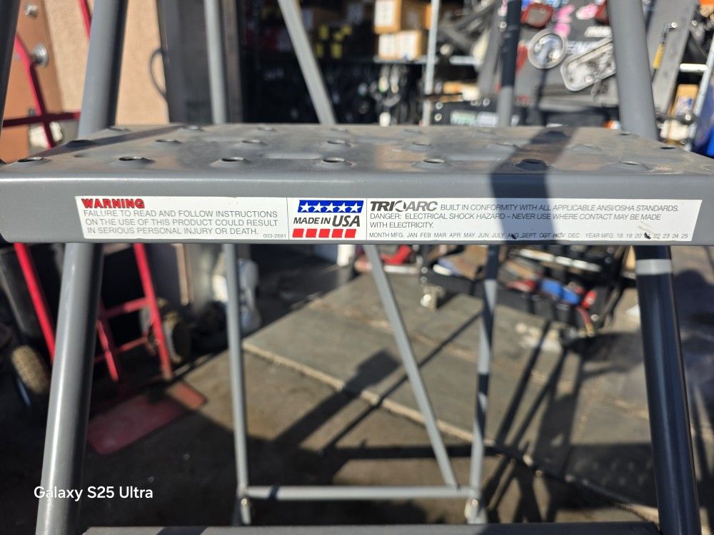 Tri Arc Ladders