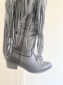 Cowgirl Boots 8.5 black