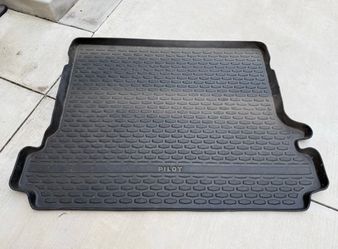 Great condition Rubber Cargo Liner (Genuine Honda pilot) 2003-2008