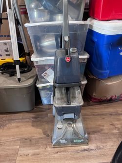 Hoover carpet cleaner machine
