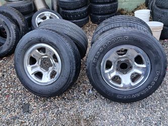 RIMS 265/70R17....5 LUGS BOLT PATTERS 5X5.5