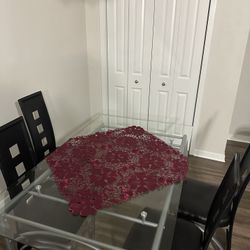 Dining Table 4 Seats 