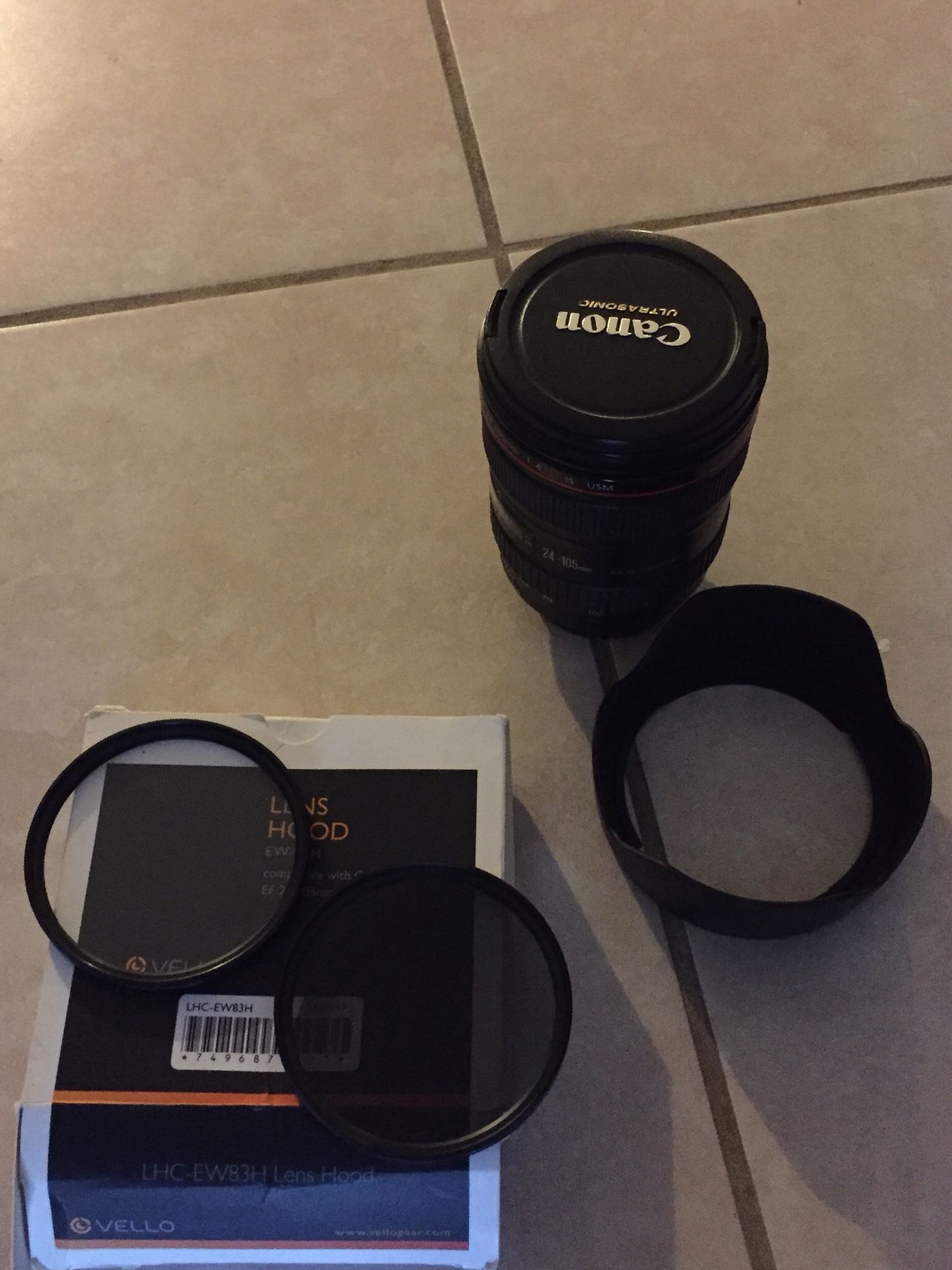 Canon 24-105 mm + 2 UV FILTERS AND 2 Lenses cap
