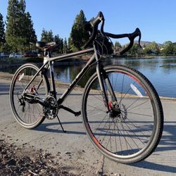 New Awesome 😎 Hybrid Dirt/paved Road Bike Bicycle 21 Speeds Disk Brakes Tires Beach Body Cardio College Bicycle 