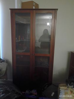 Glass cabinet