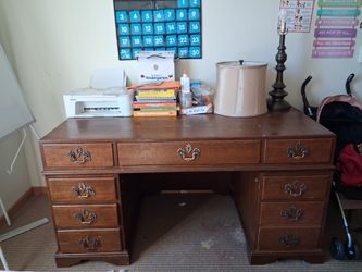 Vintage desk (HEAVY)