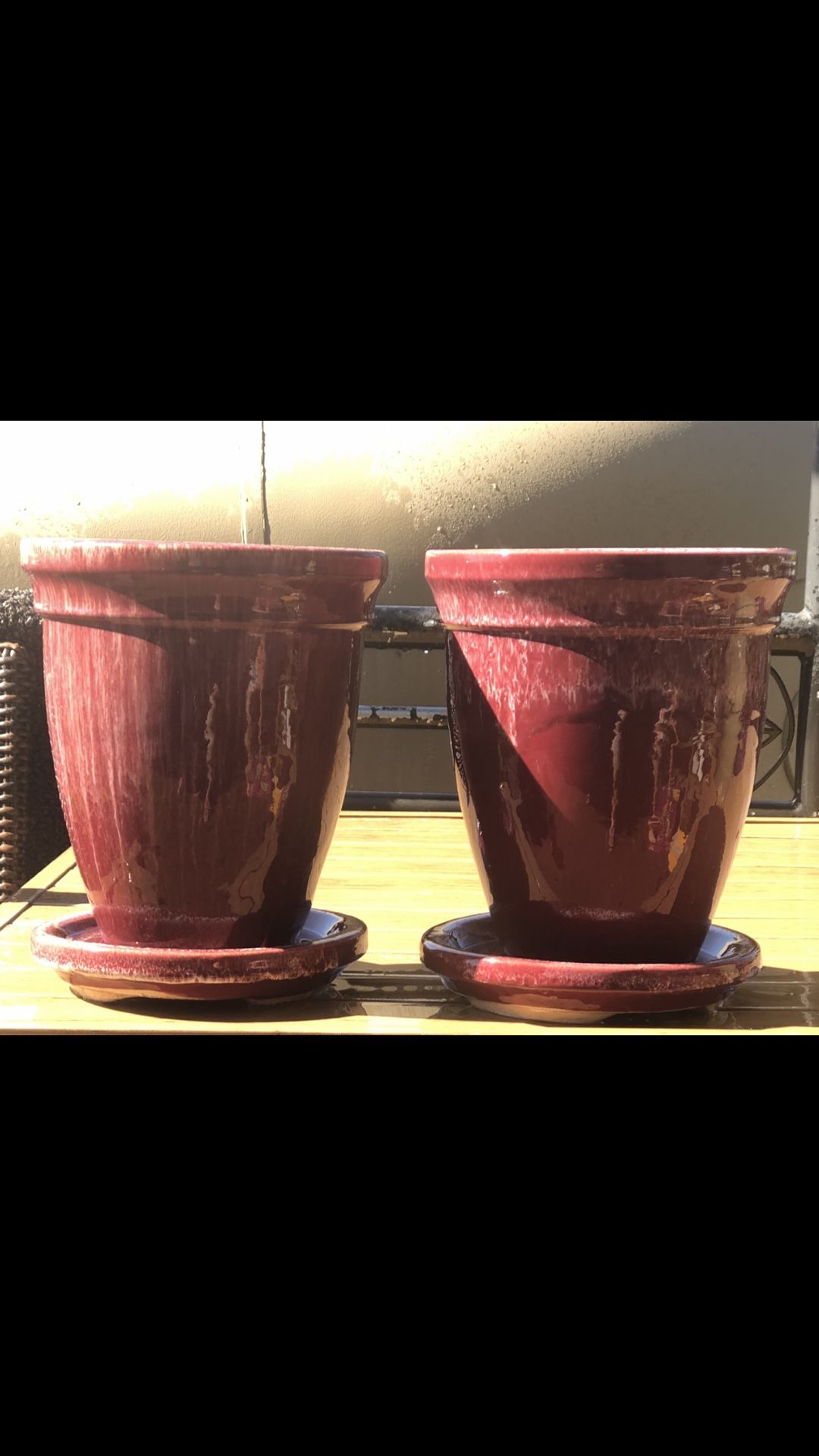 2 CERAMIC PLANTERS/POTS//CONTAINERS 