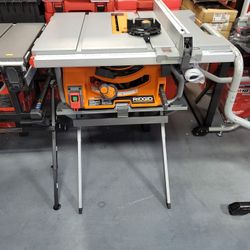 Ridgid 10in Table Saw With Stand