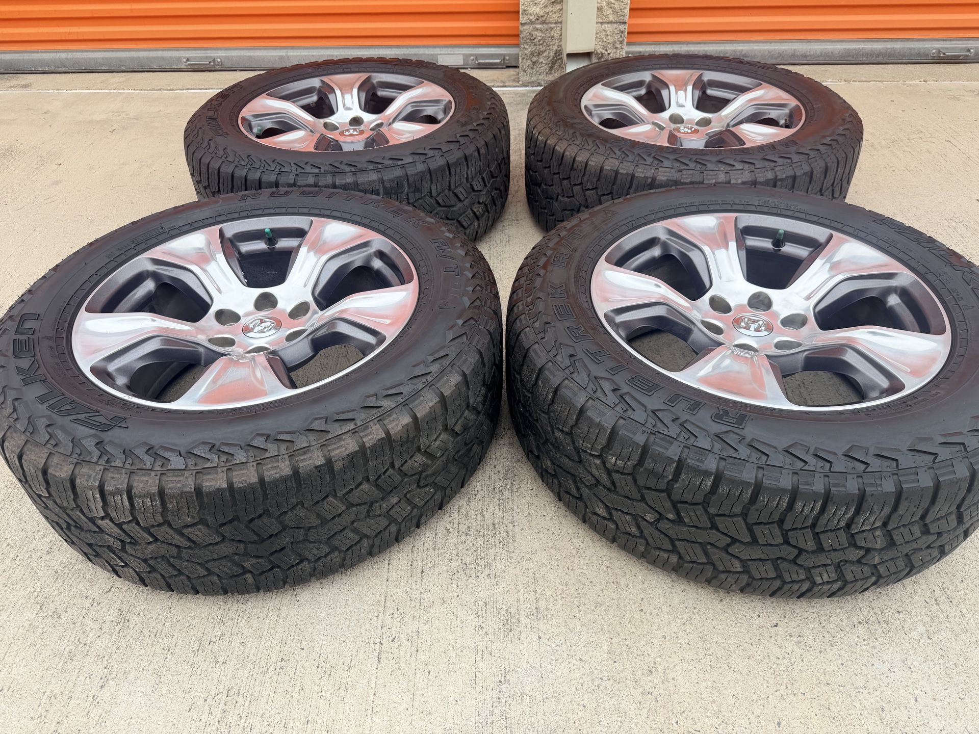FACTORY DODGE RAM CHEVY GMC WHEELS 20 INCH for Sale in Irving, TX - OfferUp