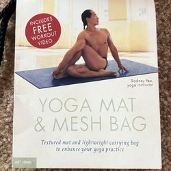 Gaiam Yoga Mat With Bag 