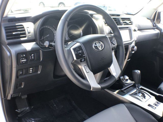 Toyota 4Runner 4x4 2018 clean title 17k millas