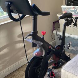 Peloton bike 