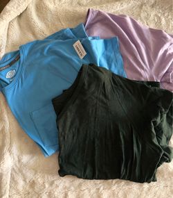 3 woman t shirt 2x new and used
