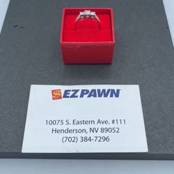 14k White Gold Lady’s Ring