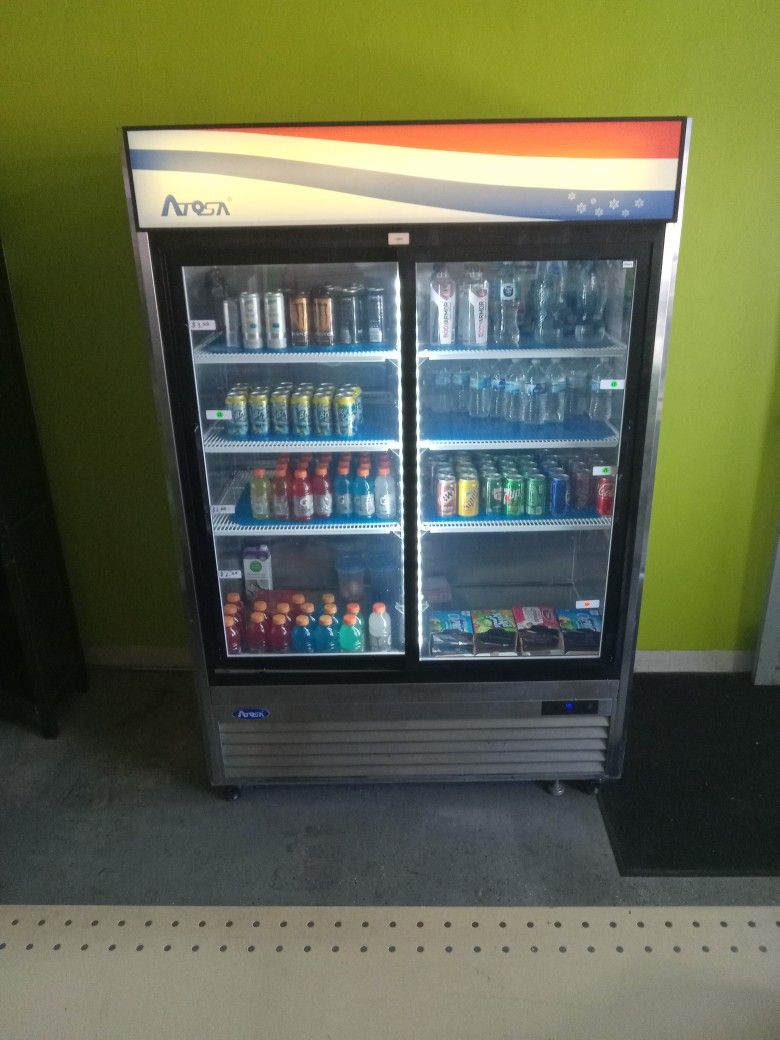 Commercial Refrigerator 6×4 $700