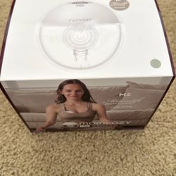 Momcozy M5 Breast Pump 