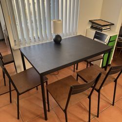 Dinning Table With Pairing Chairs
