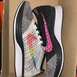 NIKE Flyknit Racer BETRUE Women 6 