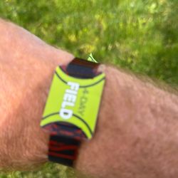 FREE Wristband For Metallica - May 11