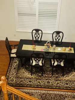 Dinning table
