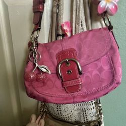 Pink vintage coach bag (offers Accepted)
