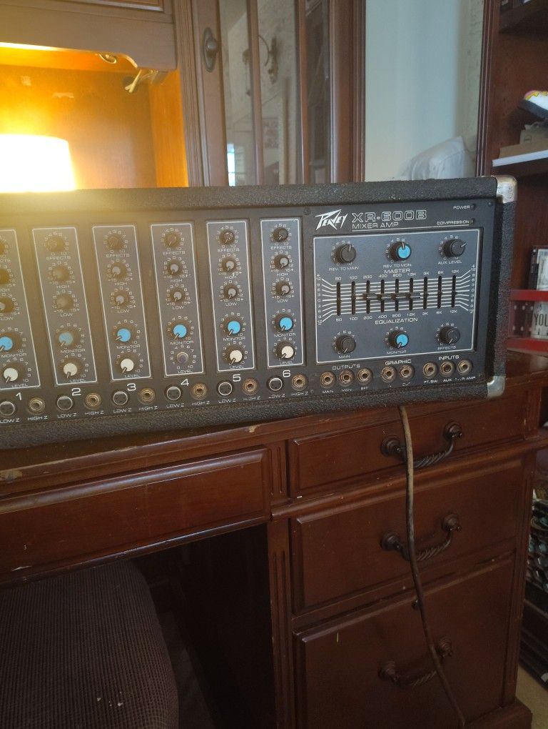Peavy Xr 600b Mixer Amp
