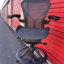 Herman Miller Aeron B Drafting Stool Office Chair fully Loaded 