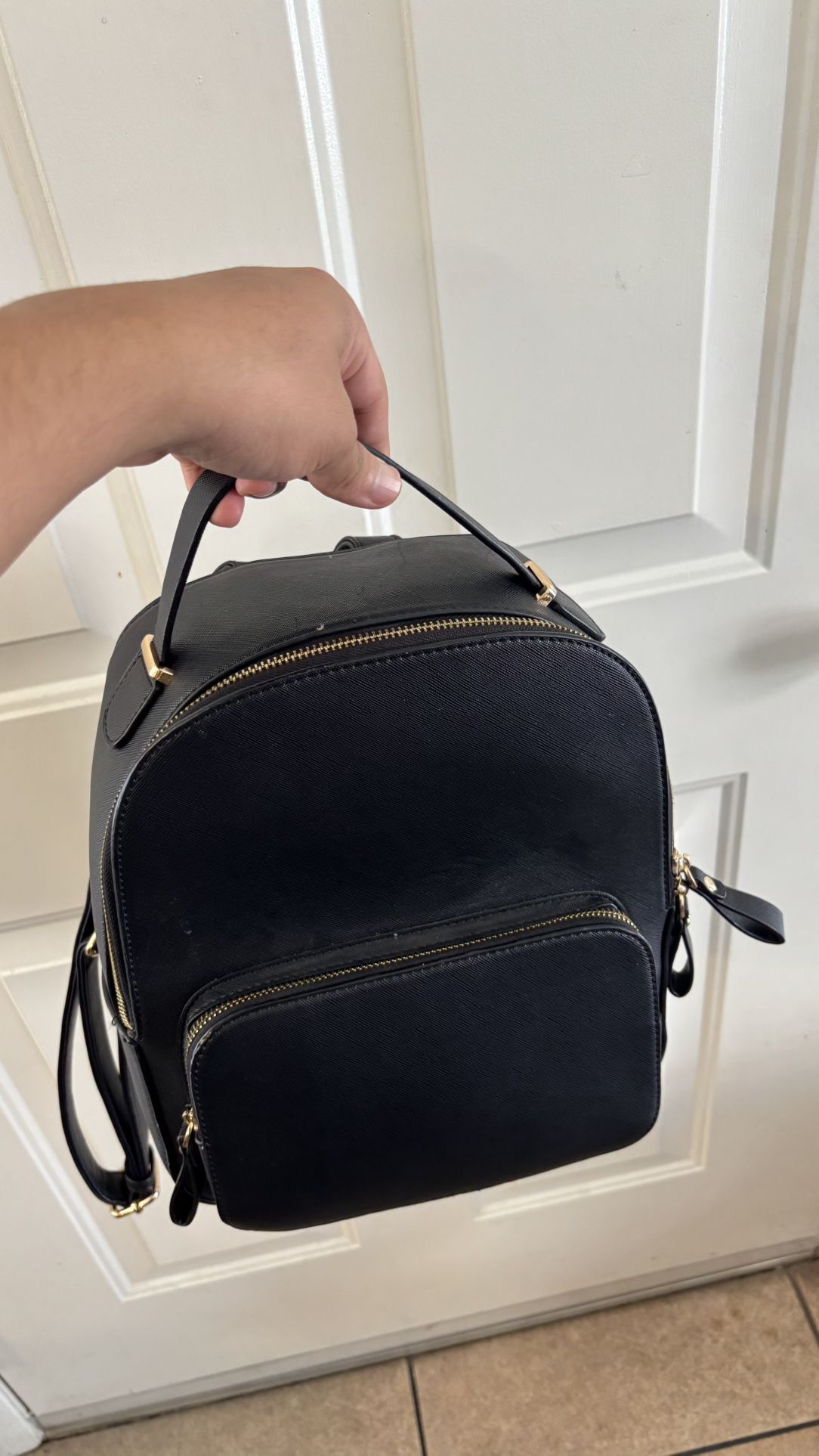 Black Leather Zipper Pockets Backpack Bag