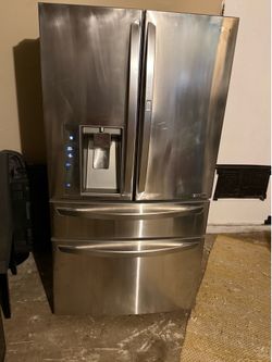 LG French Door Refrigerator, stainless steel