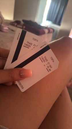 2 bus passes