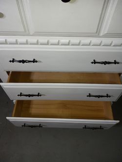 WHITE Dresser 5 drawers