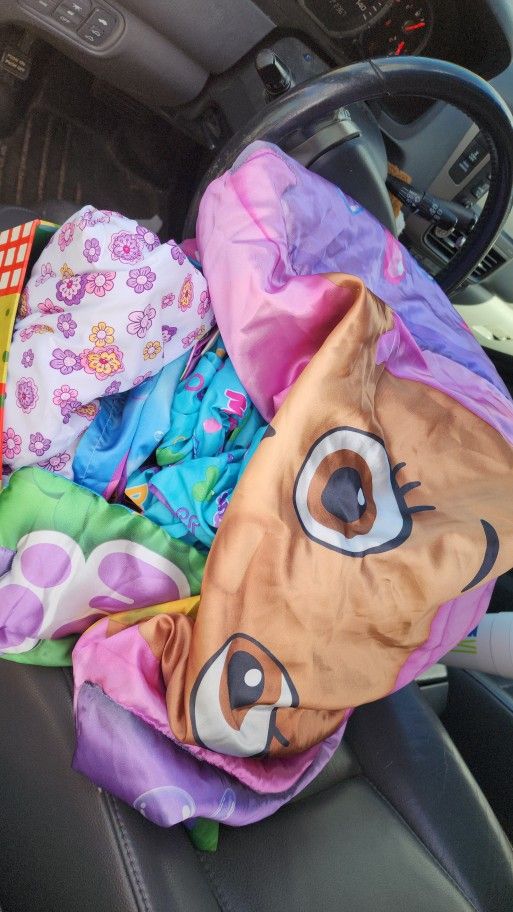 Toddler bed sheetset