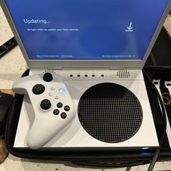 MICROSOFT XBOX  ONE SERIES S WHITE 512GB (includes portable travel monitor + 1 controller & travel case) POST NINTENDO ERA