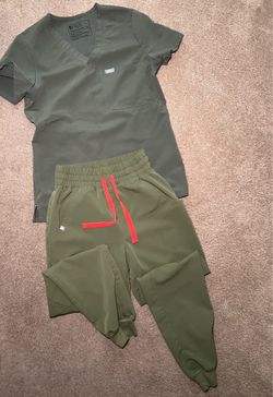 Figs scrubs