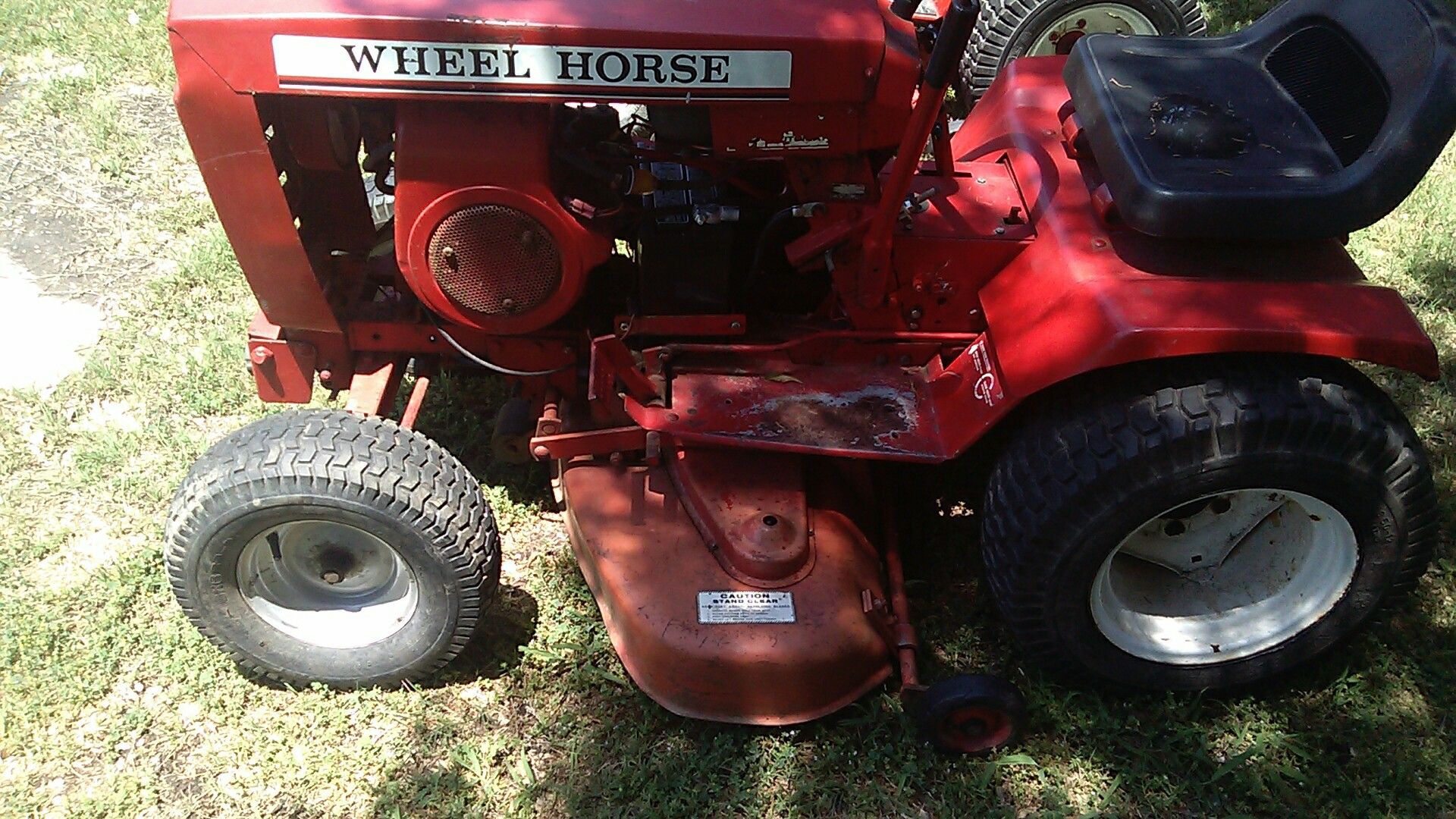 Wheel Horse C120 tractor