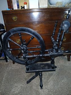Antique Spinning Wheel