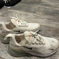 Women’s Nike 7.5